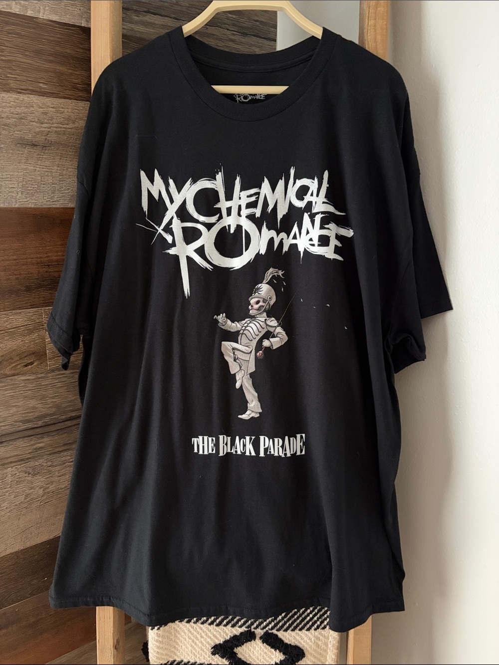 🆕 My Chemical Romance The Black Parade Band Tee